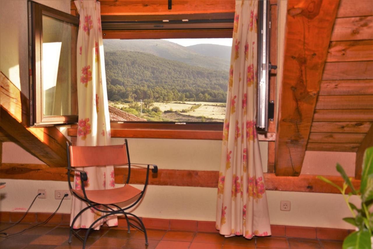 Apartamentos Lobiche Navafría 외부 사진