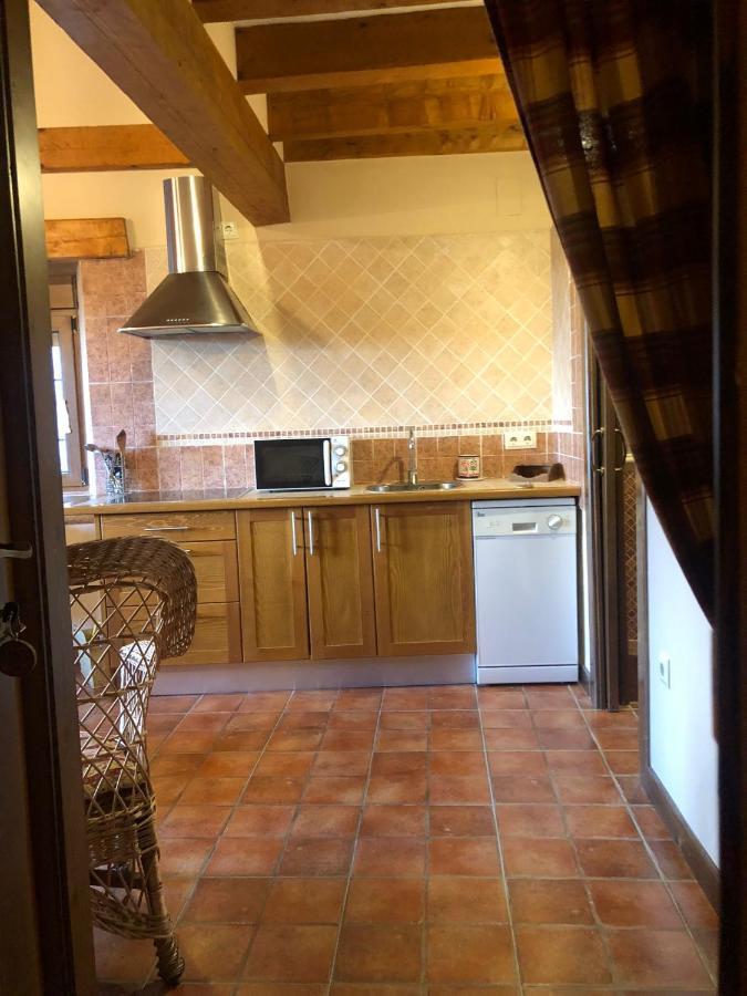 Apartamentos Lobiche Navafría 외부 사진