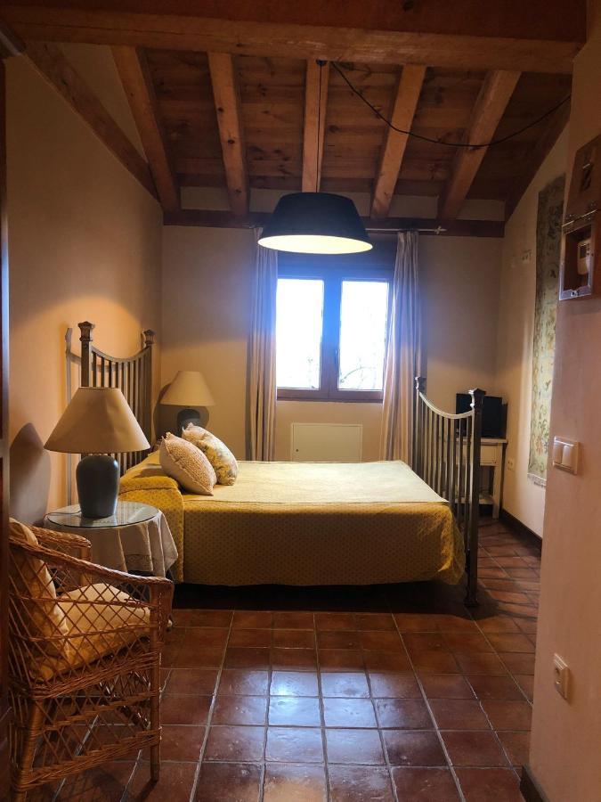 Apartamentos Lobiche Navafría 외부 사진