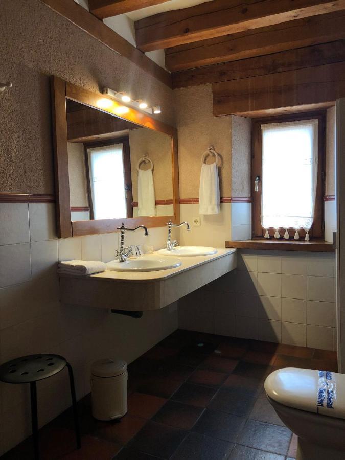 Apartamentos Lobiche Navafría 외부 사진
