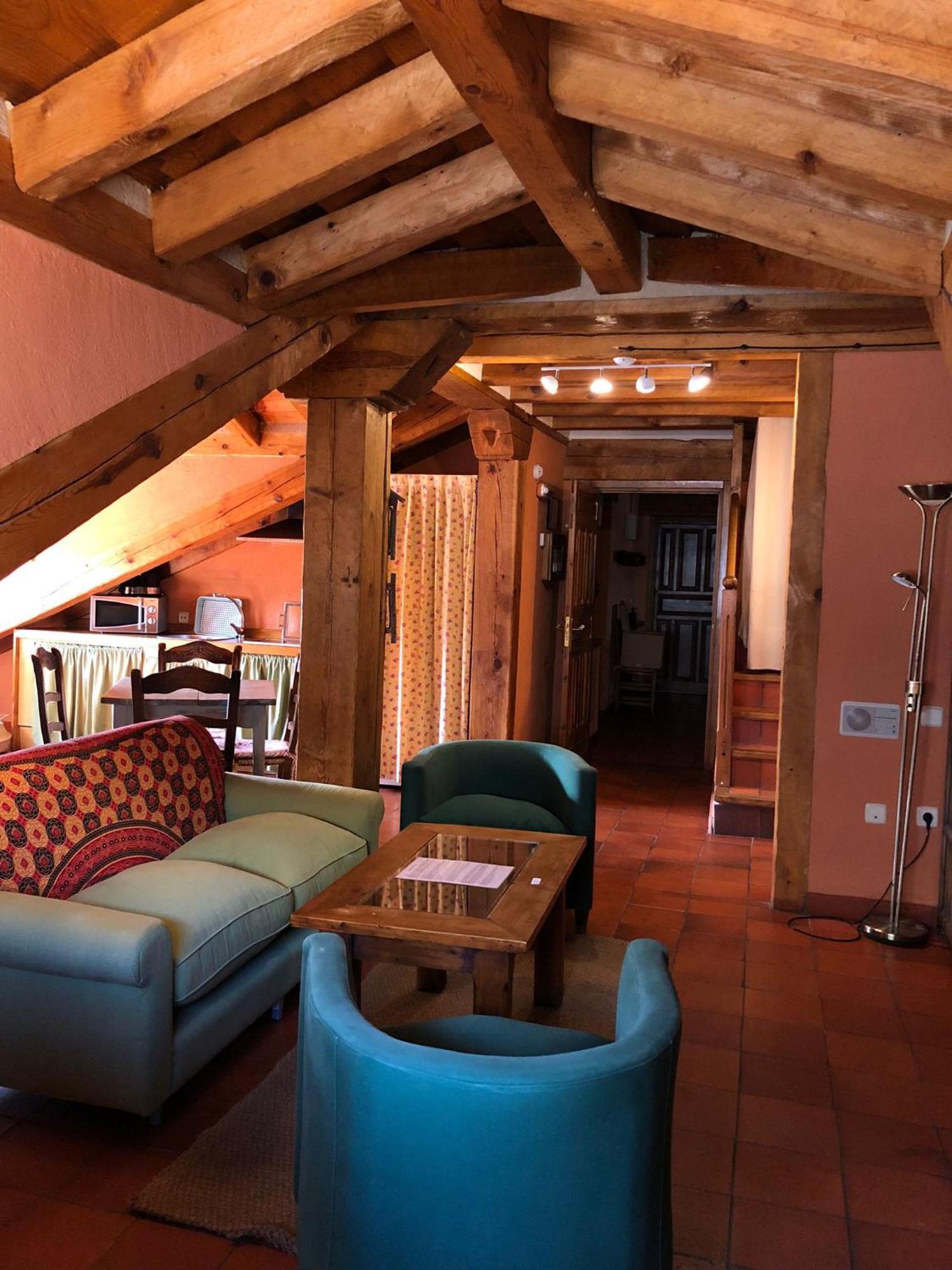 Apartamentos Lobiche Navafría 외부 사진