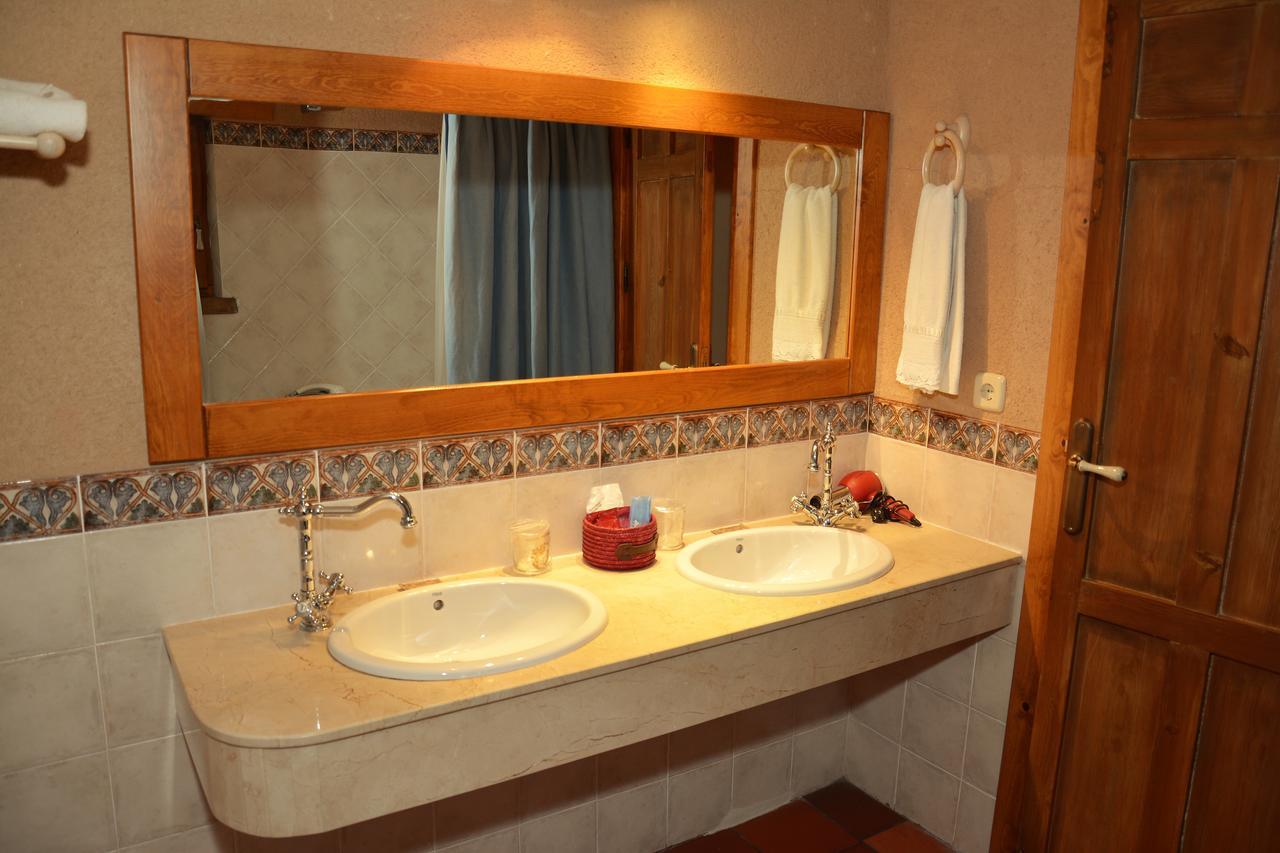 Apartamentos Lobiche Navafría 외부 사진